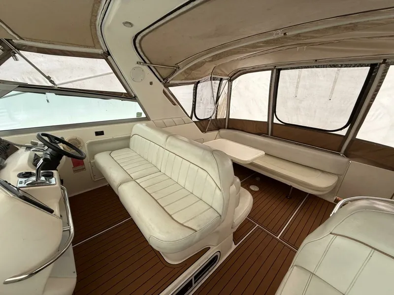 Slide: The Image of 1997 Sea Ray 330 Sundancer 33 - 7836844