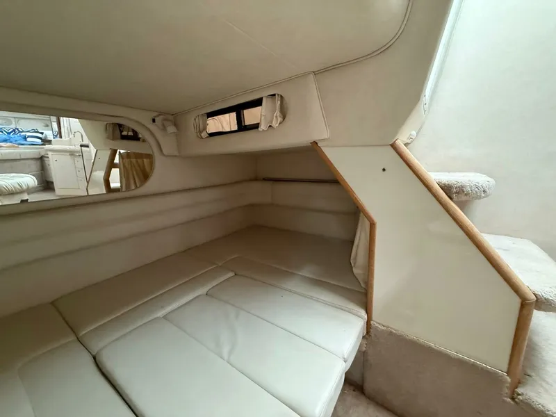 Slide: The Image of 1997 Sea Ray 330 Sundancer 33 - 7836878