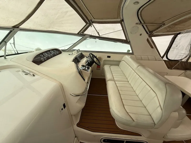 Slide: The Image of 1997 Sea Ray 330 Sundancer 33 - 7836845
