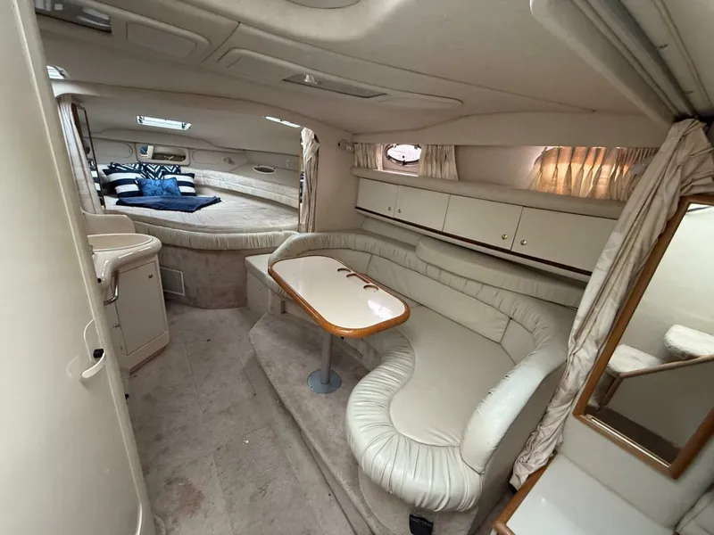 Slide: The Image of 1997 Sea Ray 330 Sundancer 33 - 7836850