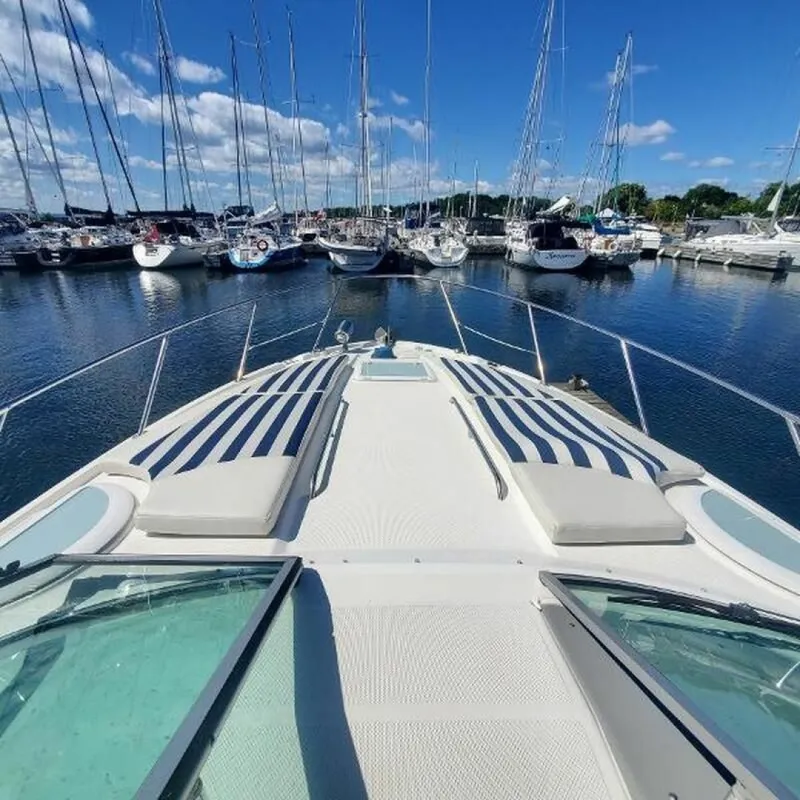 Slide: The Image of 2008 Bayliner 320 Express Cruiser 32 - 7836916