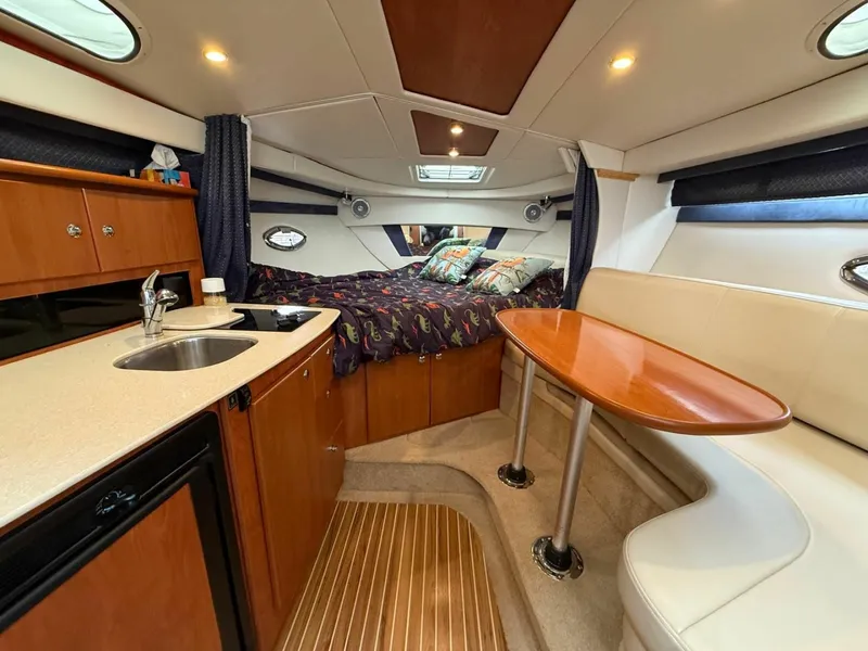 Slide: The Image of 2008 Bayliner 320 Express Cruiser 32 - 7836923