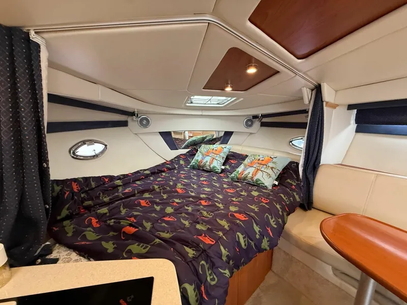 Slide: The Image of 2008 Bayliner 320 Express Cruiser 32 - 7836928