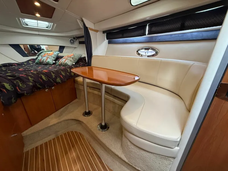 Slide: The Image of 2008 Bayliner 320 Express Cruiser 32 - 7836924