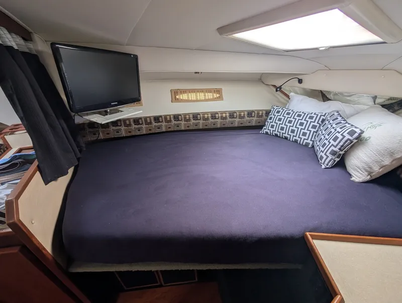 Slide: The Image of 1986 Sea Ray 300 Weekender 30 - 7837063