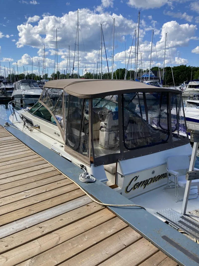 Slide: The Image of 1986 Sea Ray 300 Weekender 30 - 7837033