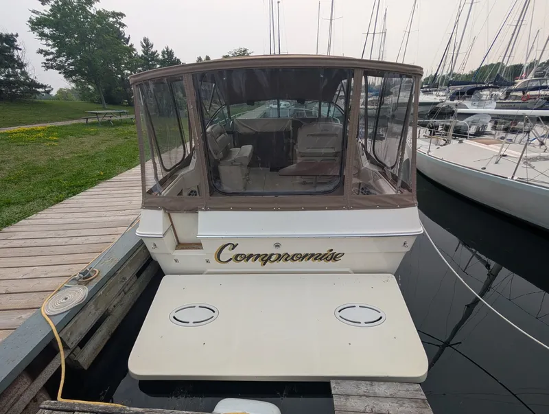 Slide: The Image of 1986 Sea Ray 300 Weekender 30 - 7837034