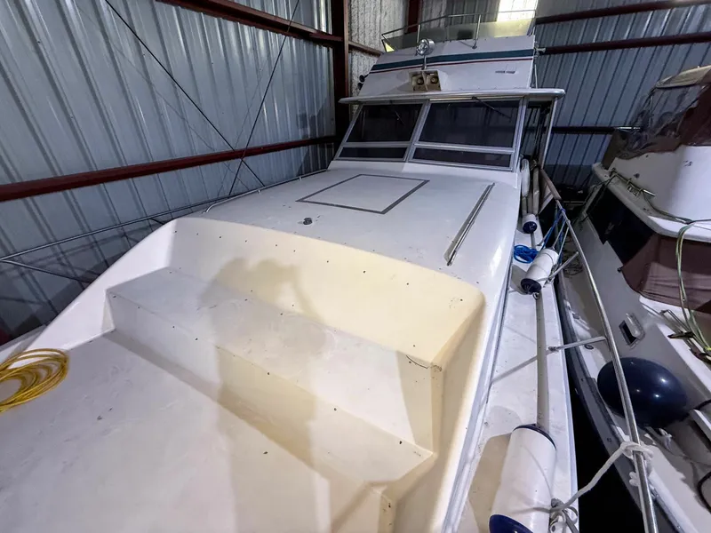 Slide: The Image of 1977 Pacemaker FB Motor Yacht 40 - 7837098
