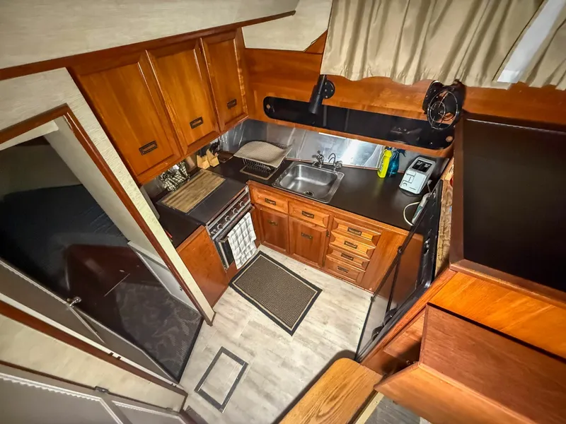 Slide: The Image of 1977 Pacemaker FB Motor Yacht 40 - 7837107