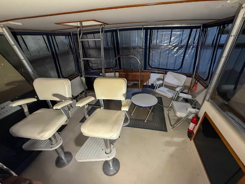 Slide: The Image of 1977 Pacemaker FB Motor Yacht 40 - 7837084