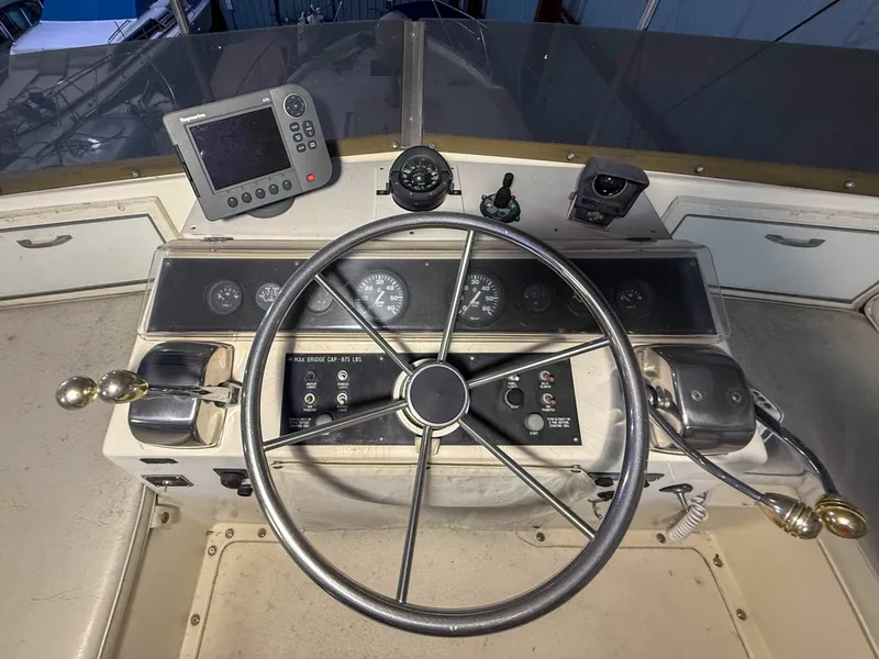 Slide: The Image of 1977 Pacemaker FB Motor Yacht 40 - 7837101
