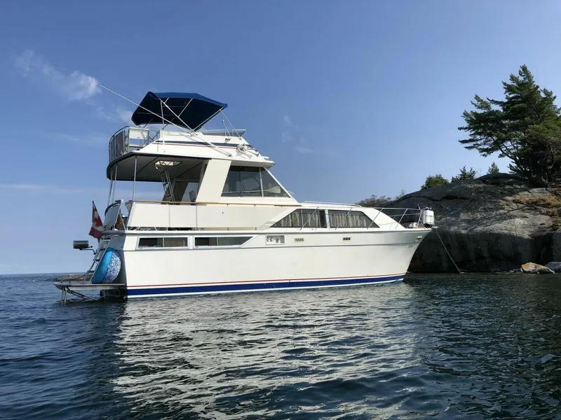 Slide: The Image of 1977 Pacemaker FB Motor Yacht 40 - 7837082