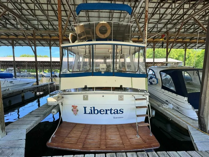Slide: The Image of 1977 Pacemaker FB Motor Yacht 40 - 7837083
