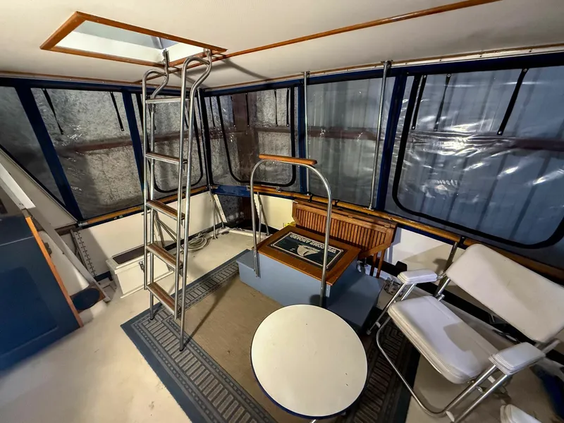 Slide: The Image of 1977 Pacemaker FB Motor Yacht 40 - 7837085
