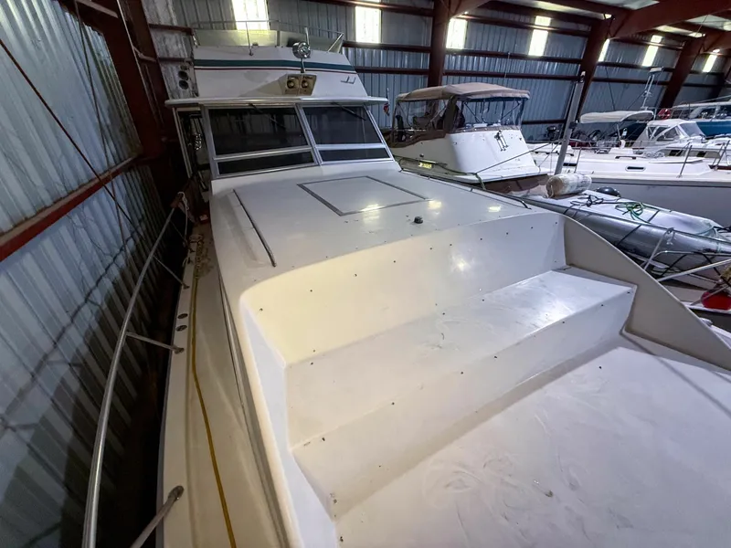 Slide: The Image of 1977 Pacemaker FB Motor Yacht 40 - 7837097