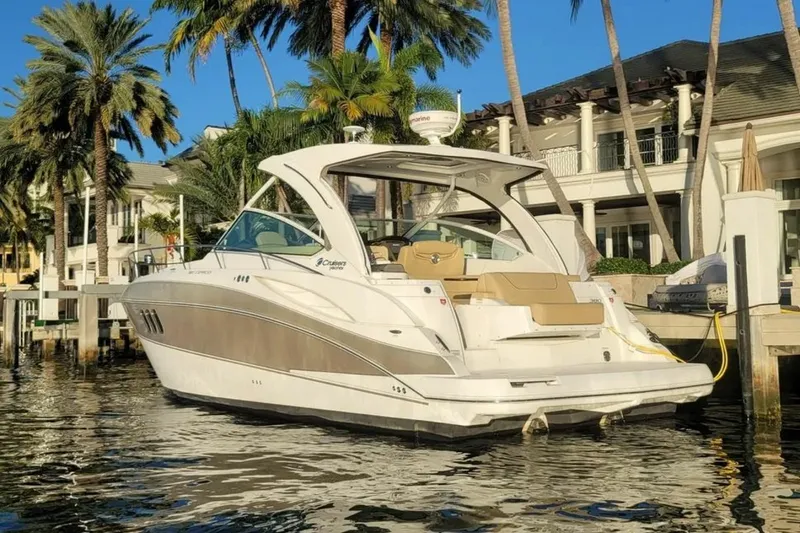Slide: The Image of 2014 Cruisers Yachts 380 Express 38 - 7837198
