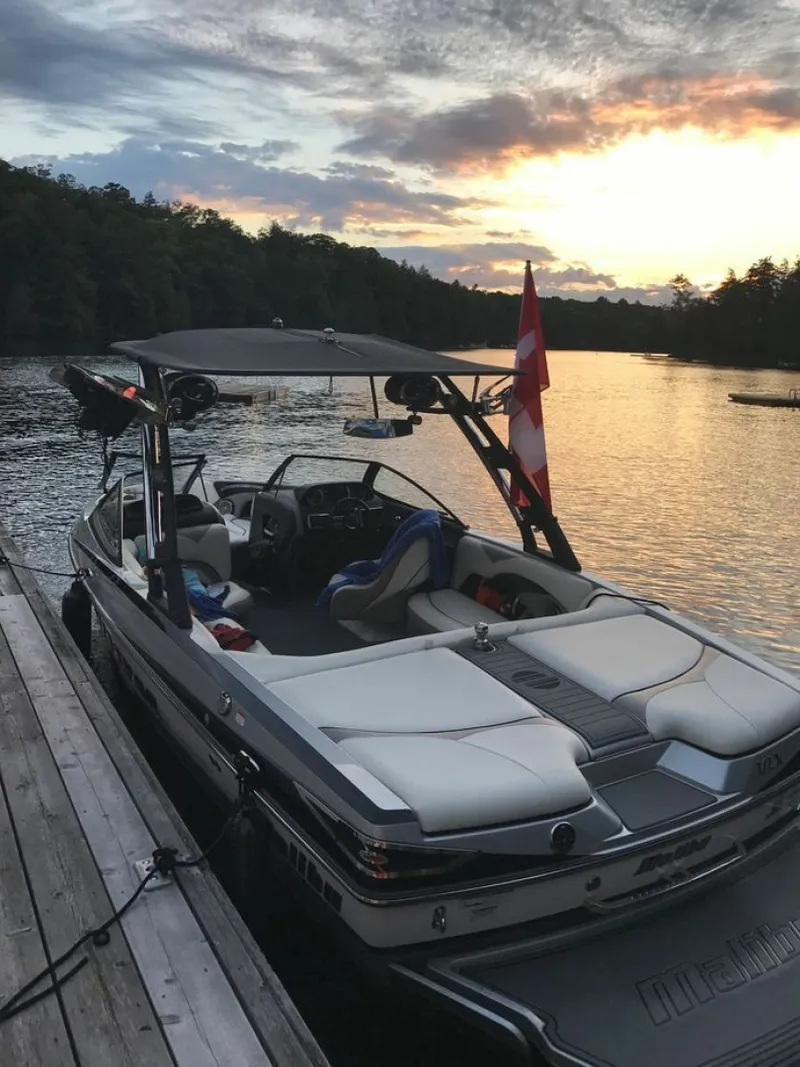 Slide: The Image of 2014 Malibu Wakesetter VLX 23 - 7837214