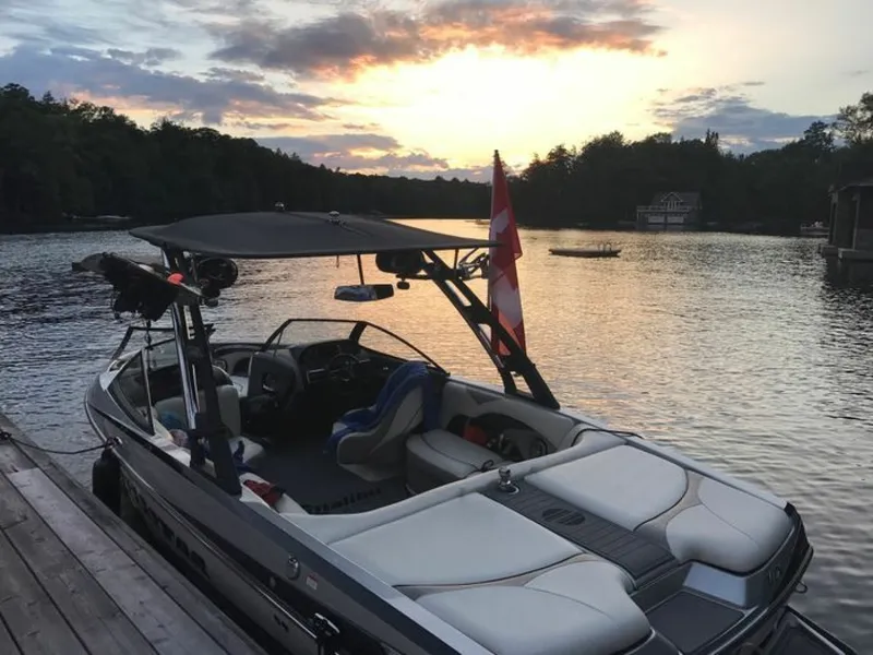 Slide: The Image of 2014 Malibu Wakesetter VLX 23 - 7837215