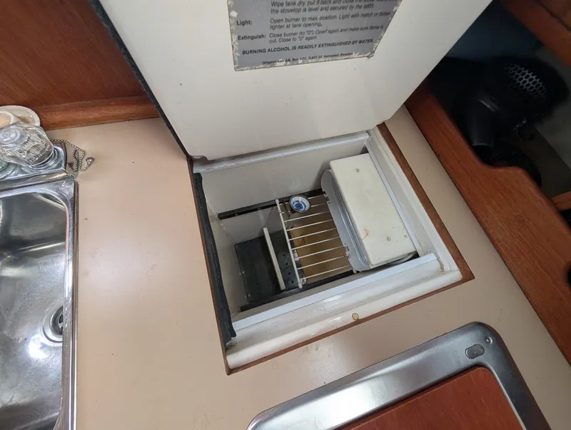 Slide: The Image of 1990 Hunter 28 - 7837388