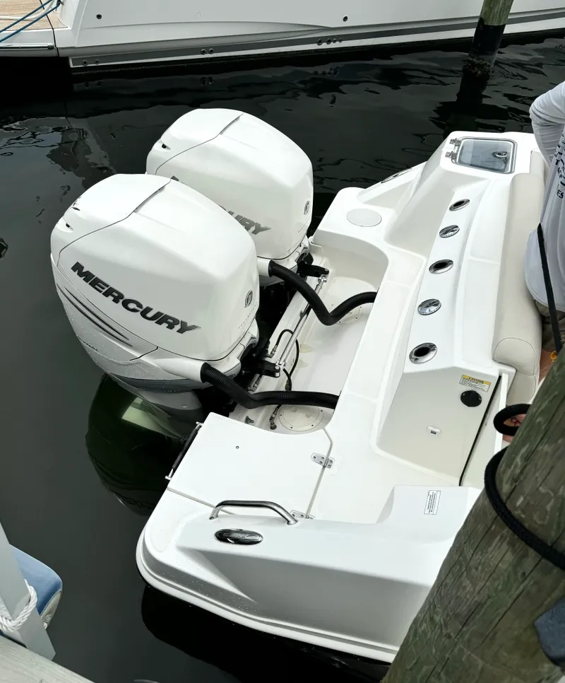 Slide: The Image of 2018 Boston Whaler 280 Outrage - 7837447