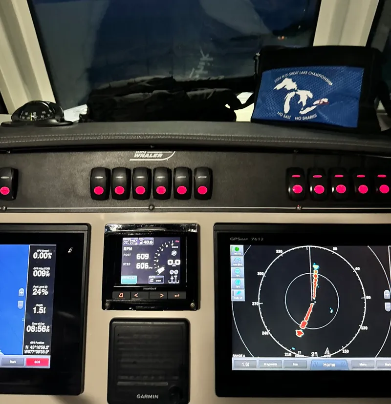 Slide: The Image of 2018 Boston Whaler 280 Outrage - 7837459