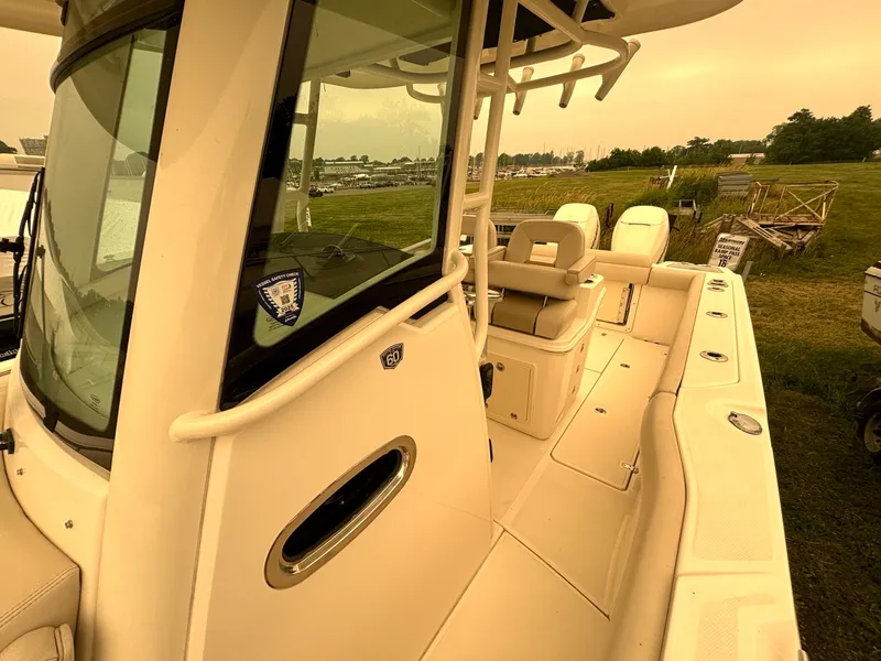 Slide: The Image of 2018 Boston Whaler 280 Outrage - 7837480