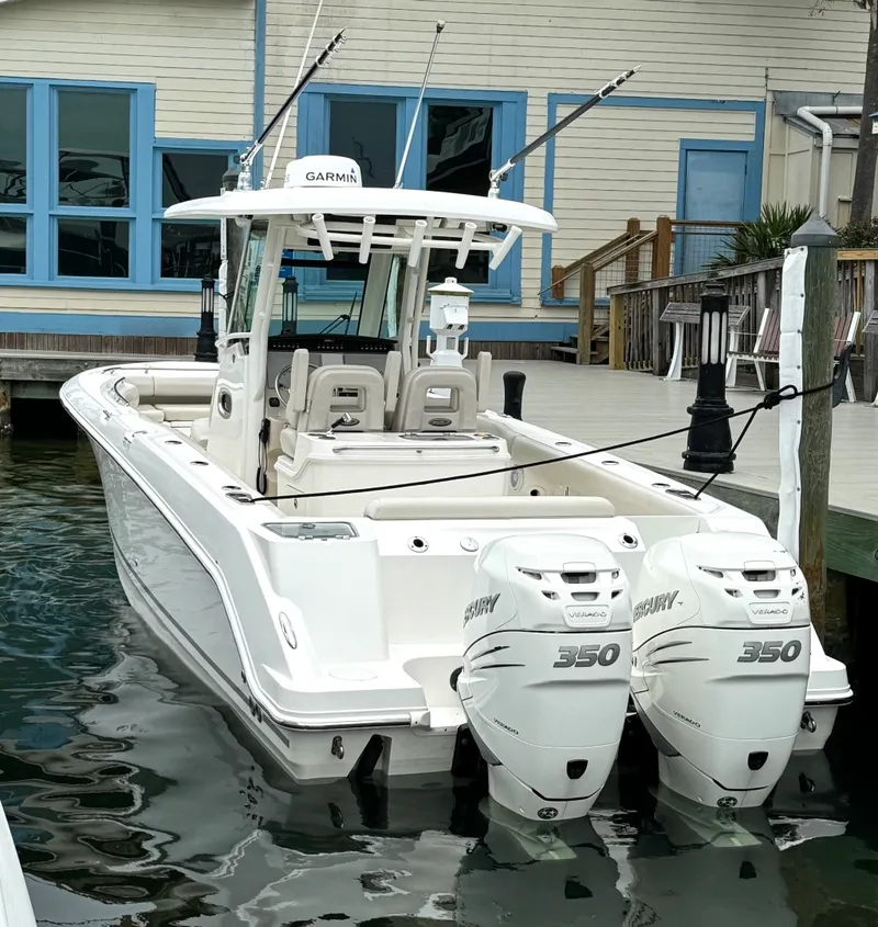 Slide: The Image of 2018 Boston Whaler 280 Outrage - 7837432