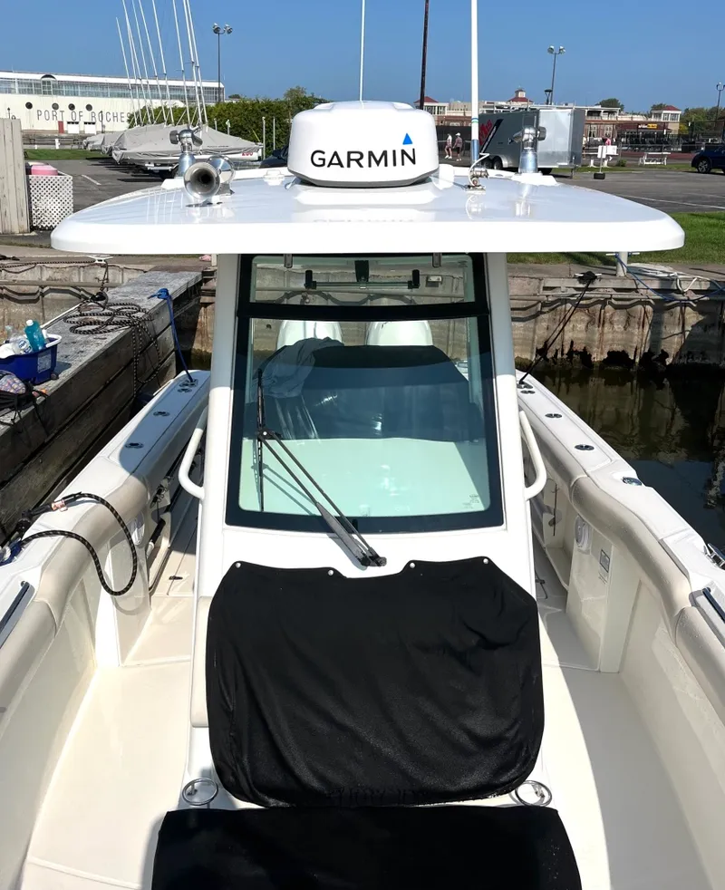 Slide: The Image of 2018 Boston Whaler 280 Outrage - 7837462