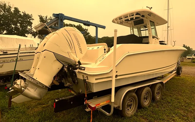 Slide: The Image of 2018 Boston Whaler 280 Outrage - 7837506