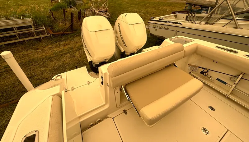 Slide: The Image of 2018 Boston Whaler 280 Outrage - 7837497