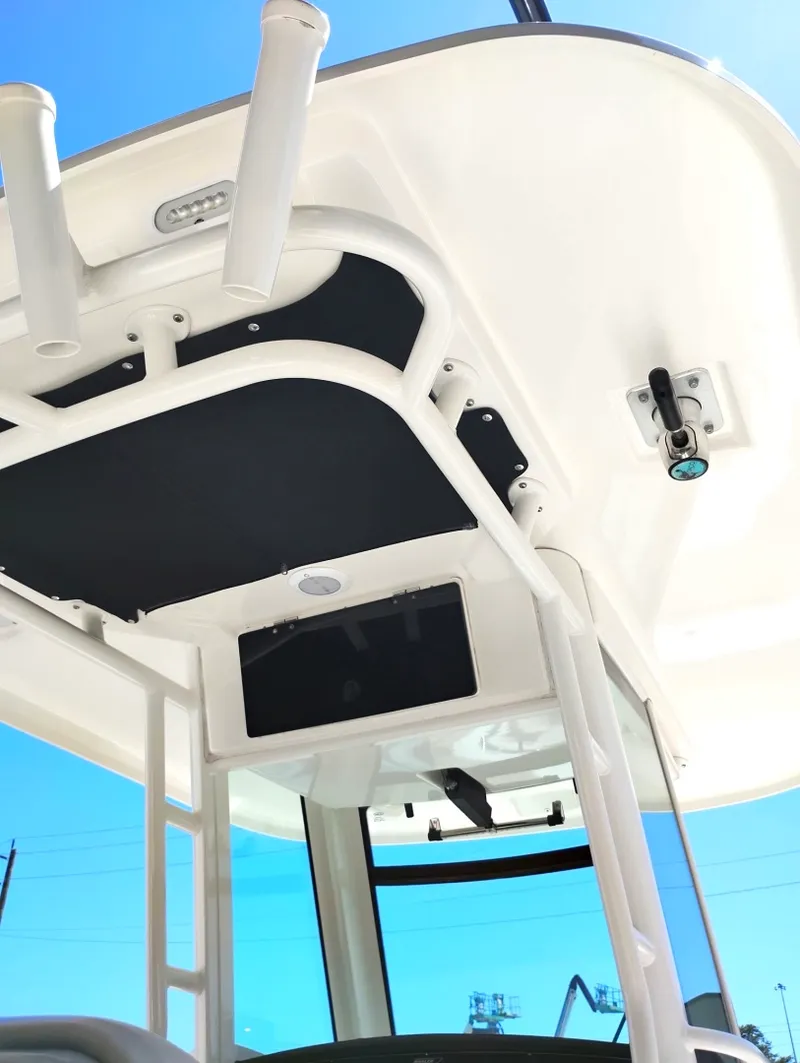 Slide: The Image of 2018 Boston Whaler 280 Outrage - 7837445