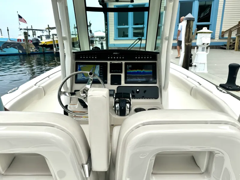 Slide: The Image of 2018 Boston Whaler 280 Outrage - 7837449