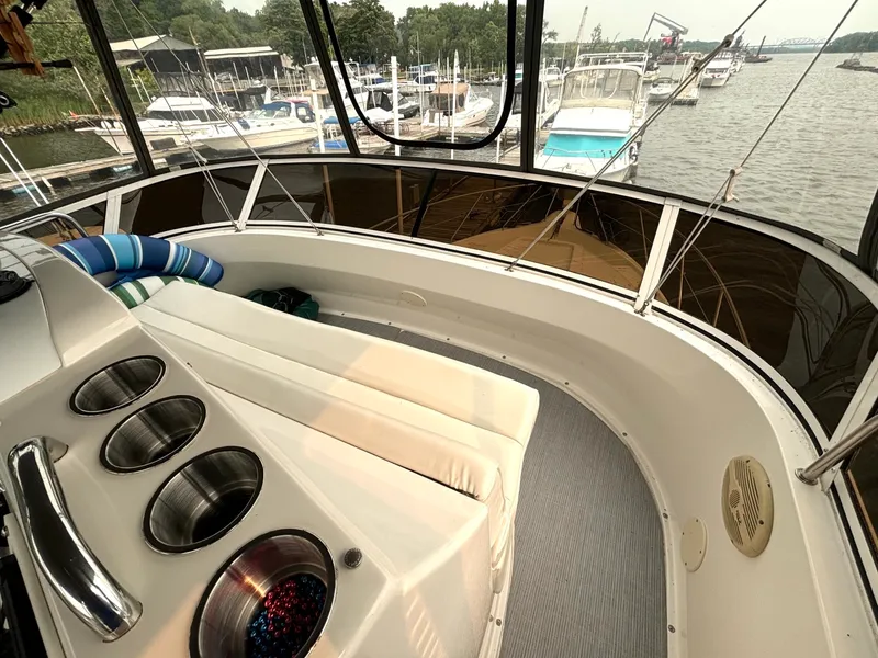 Slide: The Image of 2000 Silverton 422 Motor Yacht - 7837551