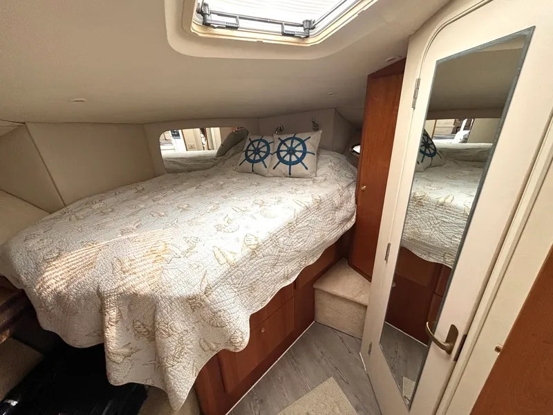 Slide: The Image of 2000 Silverton 422 Motor Yacht - 7837568