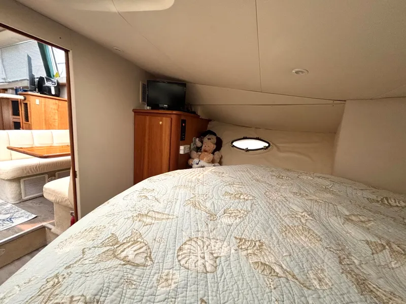 Slide: The Image of 2000 Silverton 422 Motor Yacht - 7837569