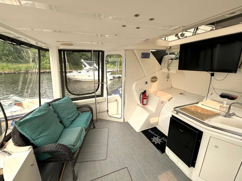 Slide: The Image of 2000 Silverton 422 Motor Yacht - 7837545