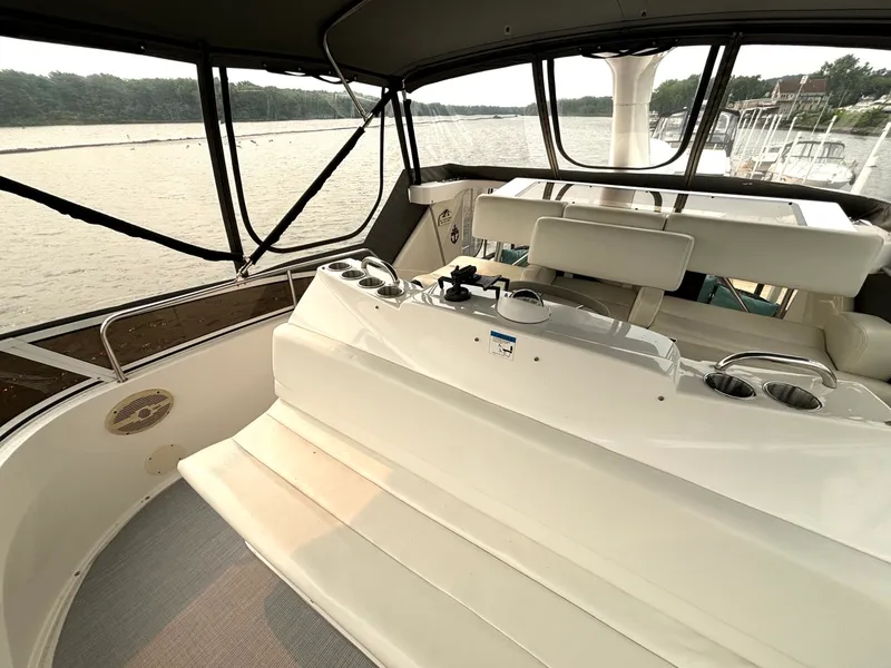 Slide: The Image of 2000 Silverton 422 Motor Yacht - 7837552