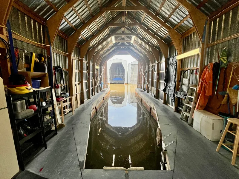 Slide: The Image of 2000 Bayliner 3388 - 7837593