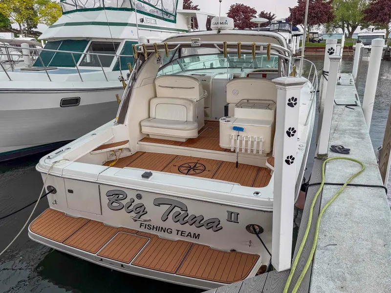 Slide: The Image of 1997 Sea Ray 330 Express Cruiser - 7837842