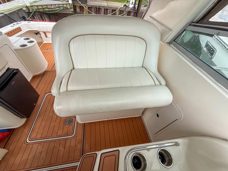 Slide: The Image of 1997 Sea Ray 330 Express Cruiser - 7837856