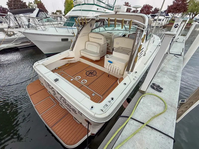 Slide: The Image of 1997 Sea Ray 330 Express Cruiser - 7837843