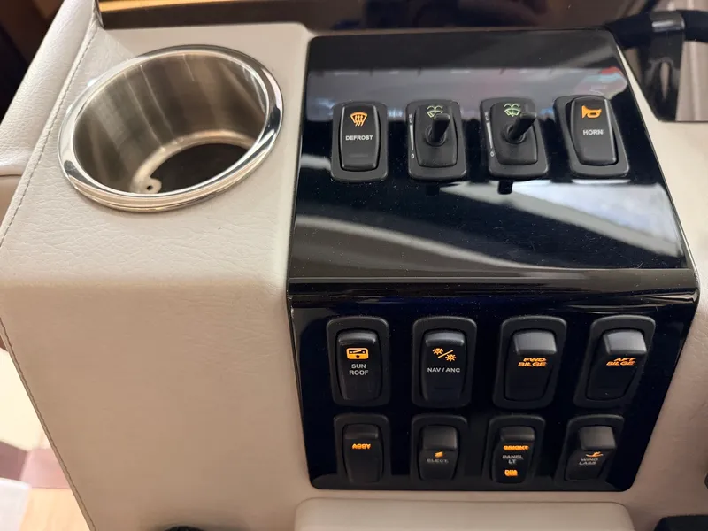 Slide: The Image of 2019 Regal 42 Grande Coupe - 7837983