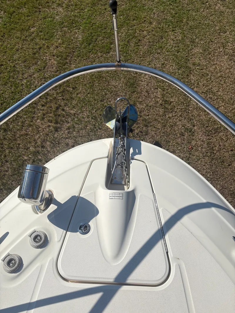 Slide: The Image of 2010 Sea Ray 310 Sundancer - 7838099