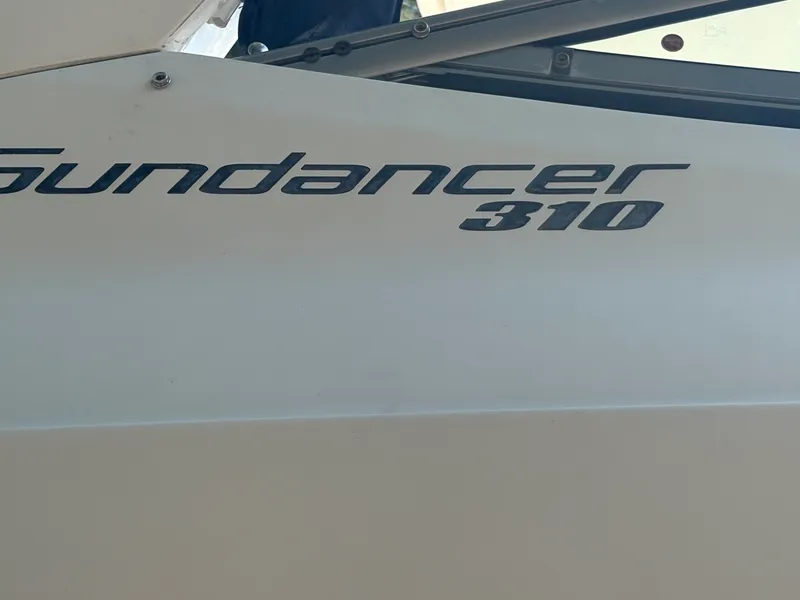 Slide: The Image of 2010 Sea Ray 310 Sundancer - 7838117