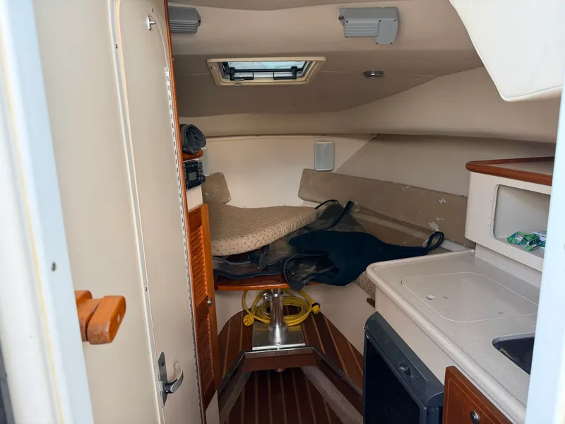 Slide: The Image of 2006 Pursuit 3070 - 7838148