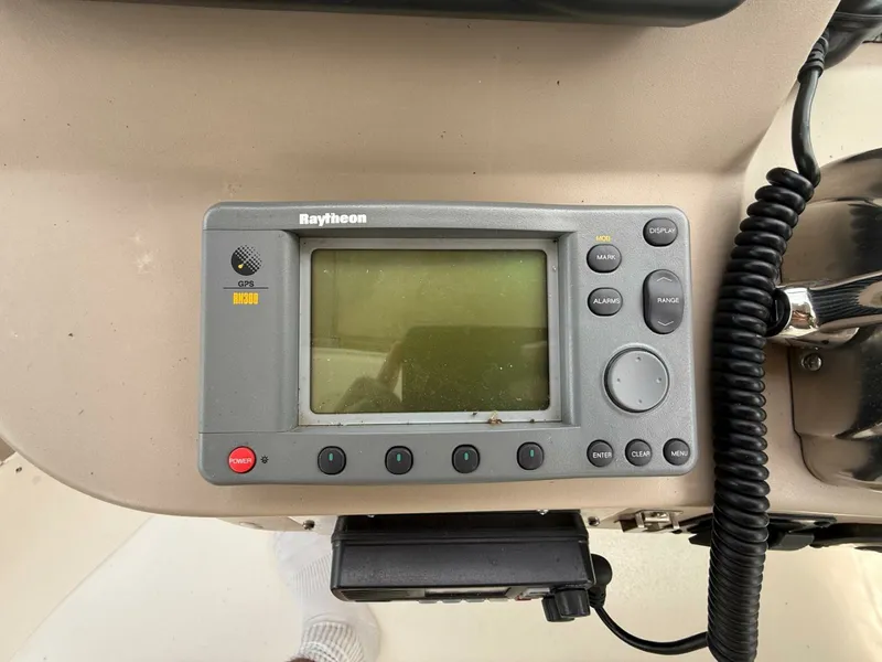 Slide: The Image of 2002 Sea Ray 340 Sundancer - 7838304