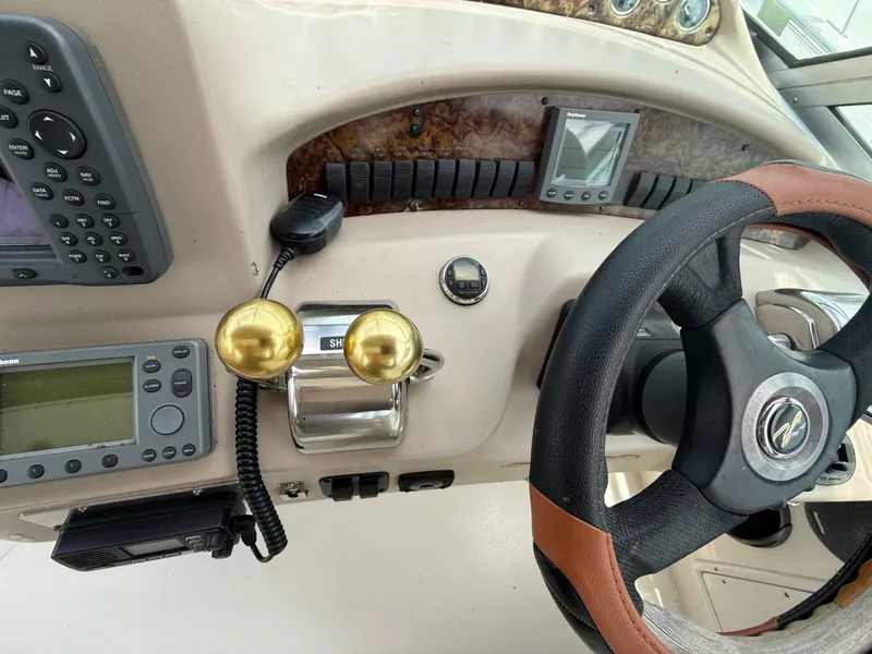 Slide: The Image of 2002 Sea Ray 340 Sundancer - 7838309