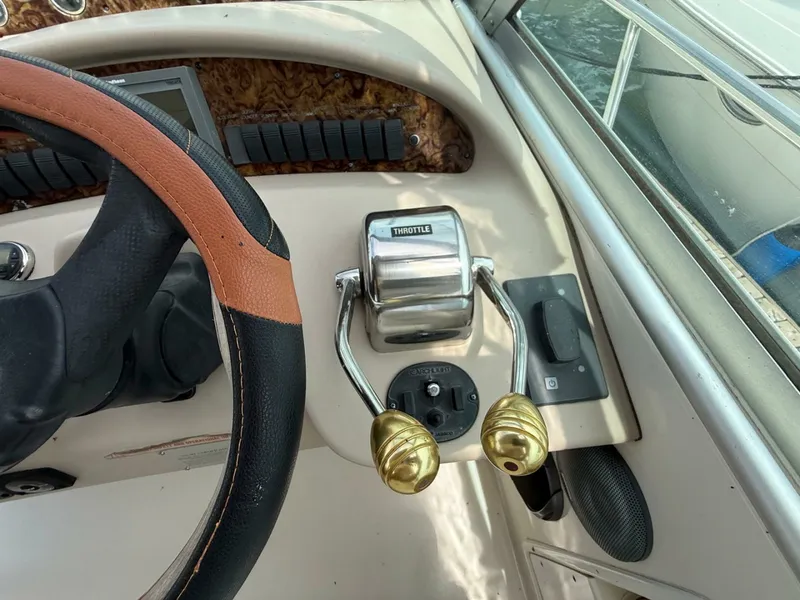 Slide: The Image of 2002 Sea Ray 340 Sundancer - 7838311