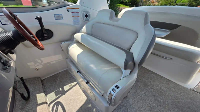 Slide: The Image of 2011 Chaparral 270 Signature - 7838374