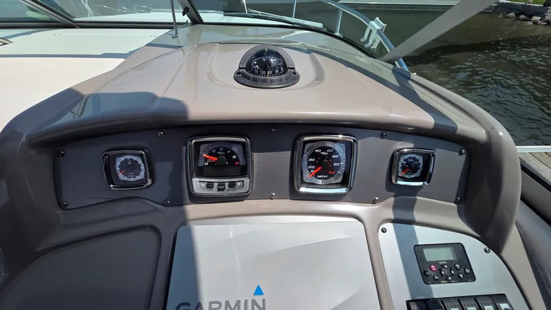 Slide: The Image of 2011 Chaparral 270 Signature - 7838377